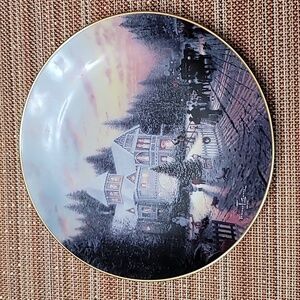 Knowles Christmas Plate